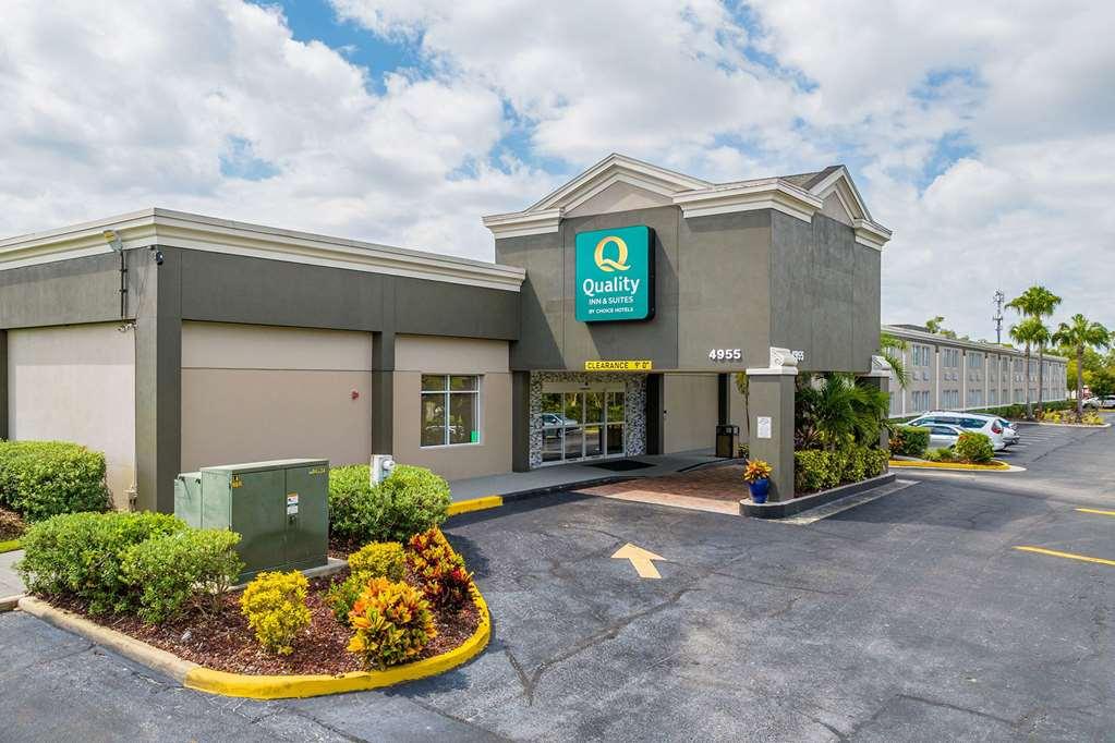 Quality Inn & Suites Near Fairgrounds & Ybor City Tampa Eksteriør billede